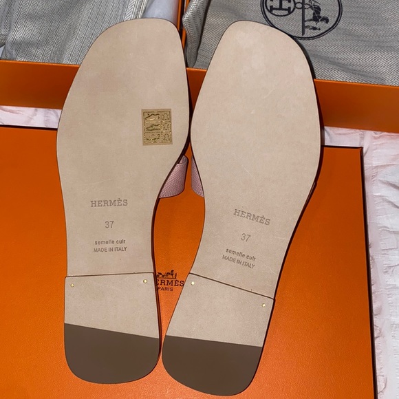 NEW HERMÈS ORAN SANDALS Rose Pâle - Picture 6 of 17